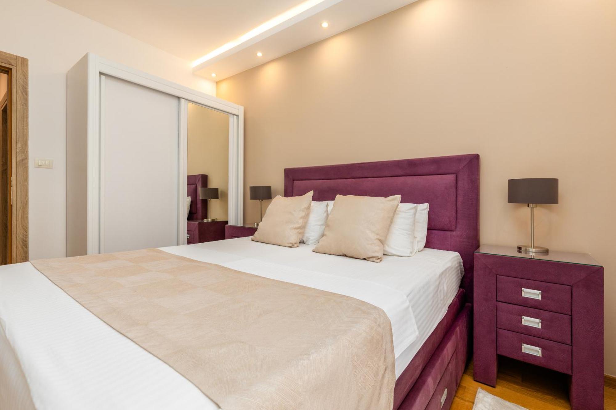 Apart Hotel M S Katunjanin ヘルツェグ・ノヴィ エクステリア 写真